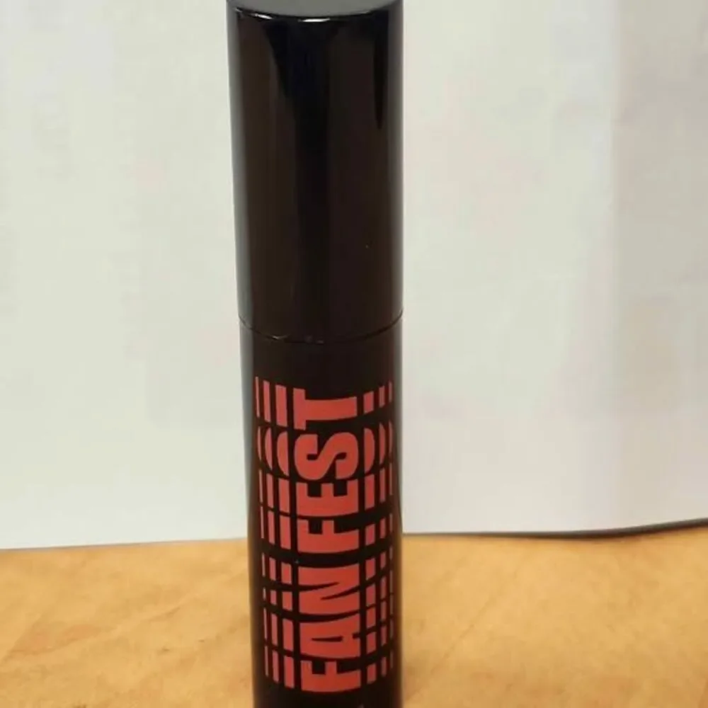 👁️ Benefit Fan Fest Fanning & Volumizing Mascara